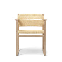 كرسي بذراعين Cane Wicker من Børge Mogensen"