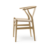 Wishbone Chair by Hans J. Wegner ( Oslo )